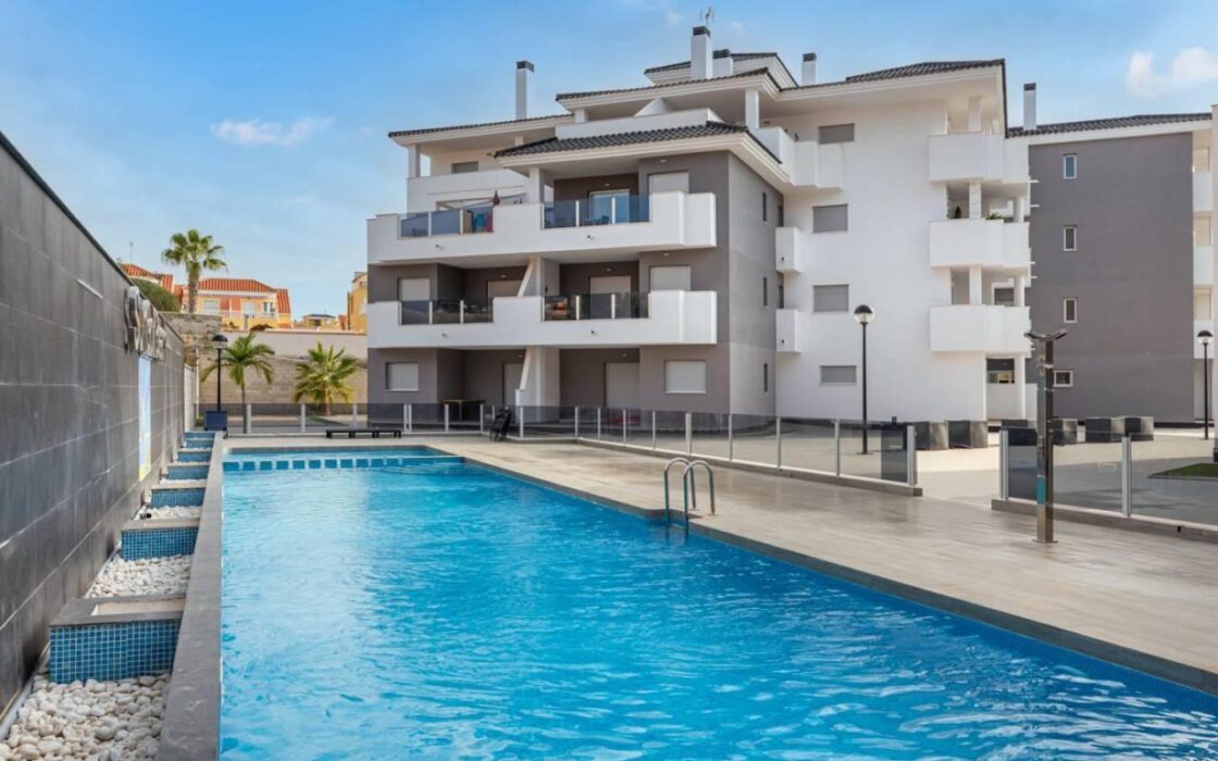 Апартаменты 3 комнаты с террасой в Ориуэла Коста 97 кв.м