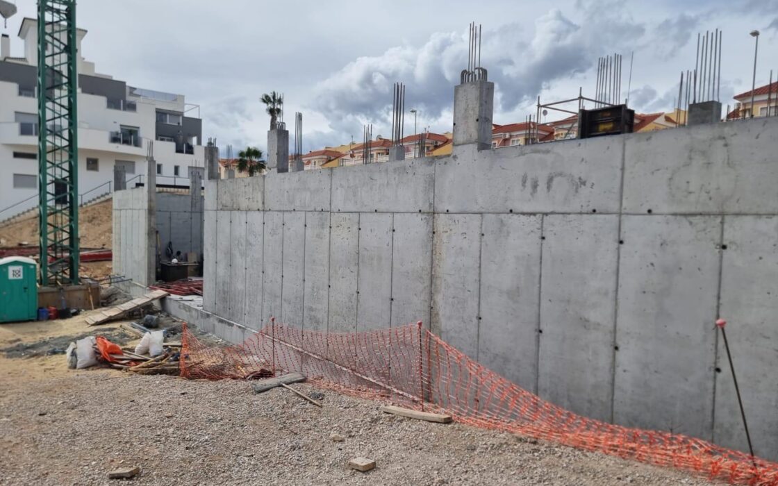 Апартаменты 3 комнаты с террасой в Ориуэла Коста 97 кв.м