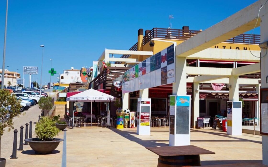 Апартаменты 3 комнаты с террасой в Ориуэла Коста 97 кв.м