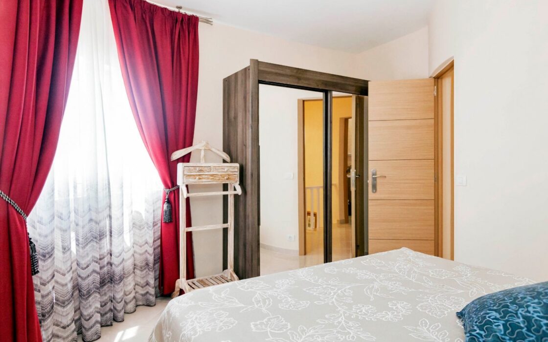 Вилла в Санта-Крус-де-Тенерифе 4 комнаты с видом на море