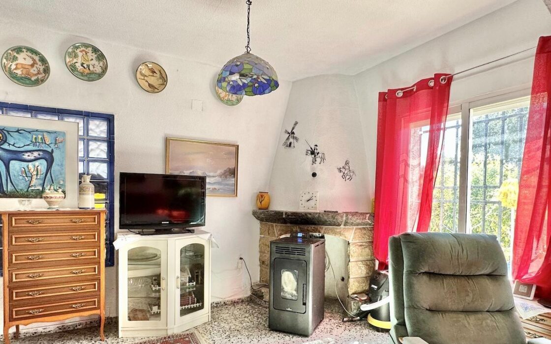 Вилла в Альфас-Дель-Пи, 4 спальни, большой бассейн, 190 кв.м