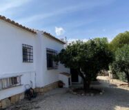 Вилла в Альфас-Дель-Пи, 4 спальни, большой бассейн, 190 кв.м