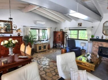 Вилла в Альфас-дель-Пи 155 кв.м с террасой и бассейном