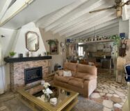 Вилла в Альфас-дель-Пи 155 кв.м с террасой и бассейном