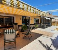 Вилла в Альфас-дель-Пи 155 кв.м с террасой и бассейном