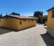 Вилла в Альфас-дель-Пи 155 кв.м с террасой и бассейном