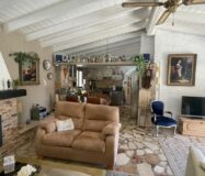 Вилла в Альфас-дель-Пи 155 кв.м с террасой и бассейном