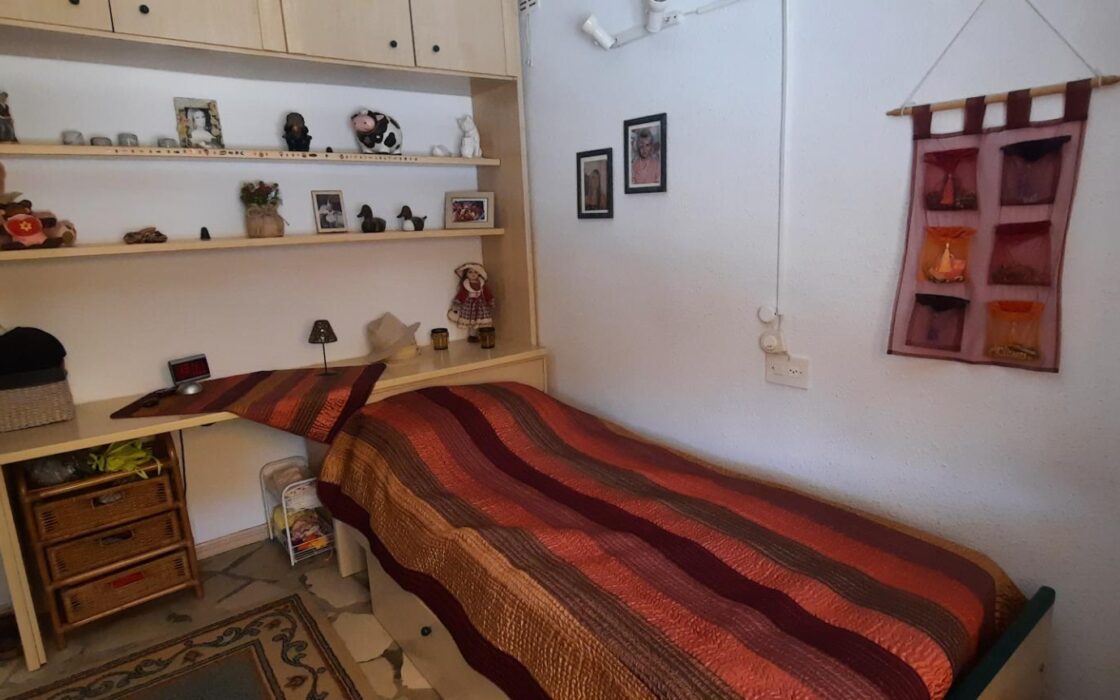 Вилла в Альфас-дель-Пи 155 кв.м с террасой и бассейном