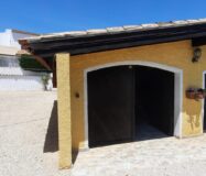 Вилла в Альфас-дель-Пи 155 кв.м с террасой и бассейном