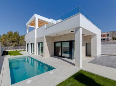 Роскошные виллы в Финестрате с террасой и частным бассейном