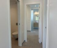 Новая квартира в Лас Колинас с террасой и видом на гольф