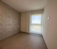 Новая квартира в Лас Колинас с террасой и видом на гольф