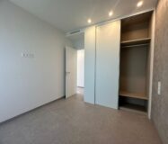 Новая квартира в Лас Колинас с террасой и видом на гольф