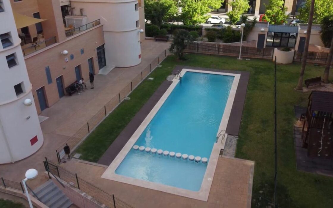 Апартаменты 161 кв.м с террасой в Валенсии, Campanar