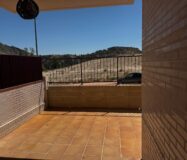 Простора квартира в Вільянуева-дель-Ріо-Сегура з терасою