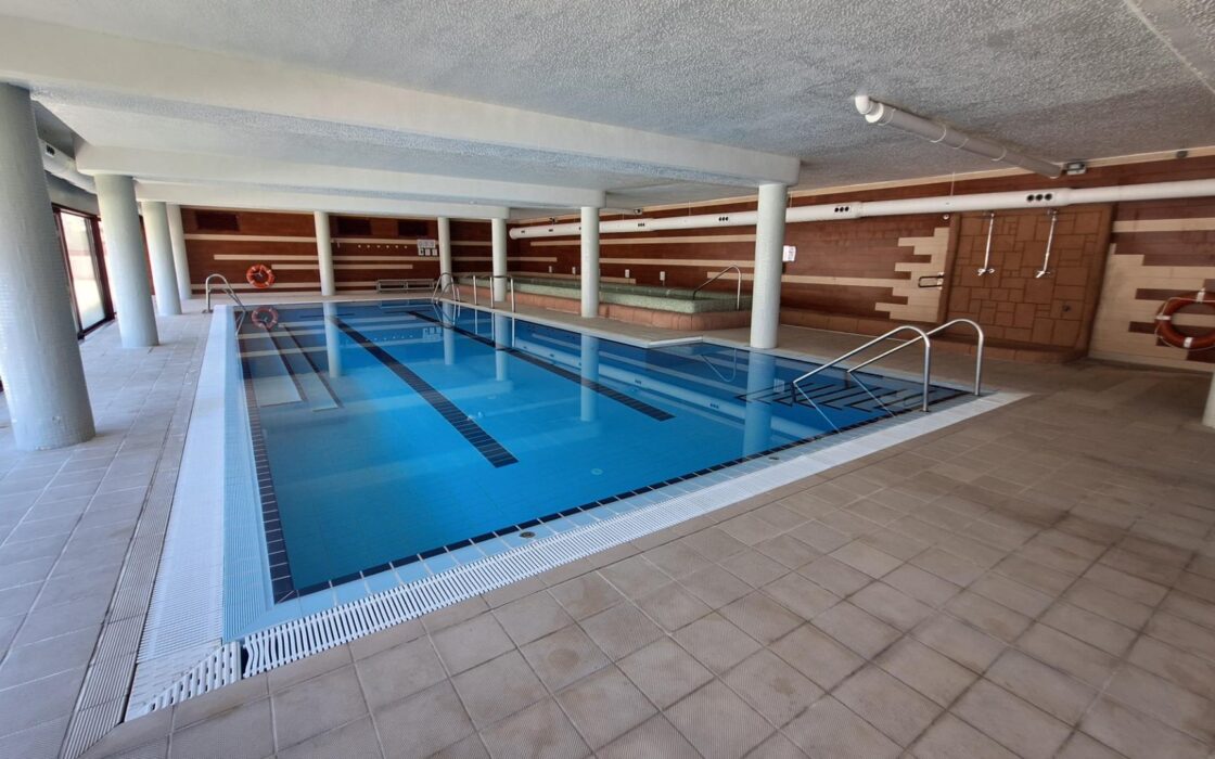 Простора квартира в Вільянуева-дель-Ріо-Сегура з терасою