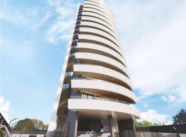 Нові апартаменти в Кальпе з терасою біля моря 126 кв.м.