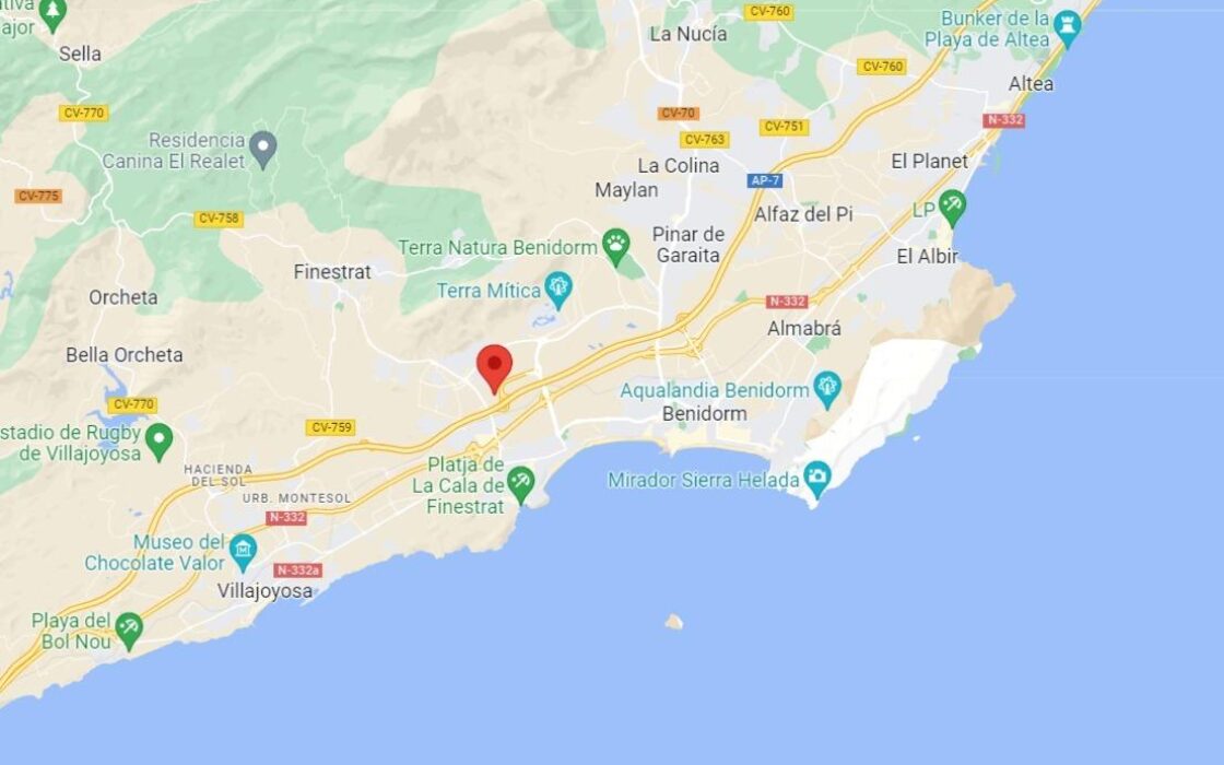 Дом с бассейном в Сьерра-Кортина, 3 спальни, 230 кв.м