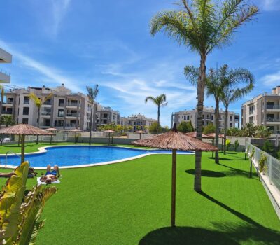 Квартира 80 кв.м в Вилламартине з терасою та басейном