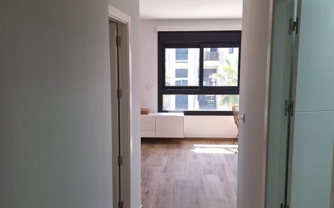 Квартира 80 кв.м в Вилламартине с террасой и бассейном