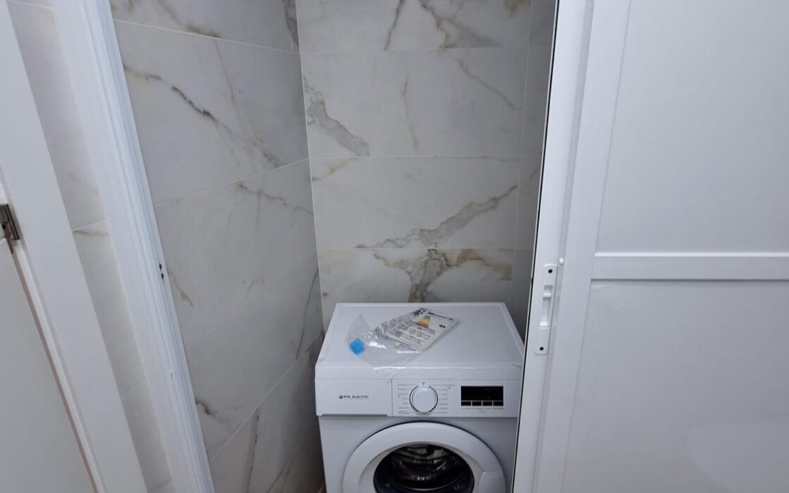 Квартира 80 кв.м в Вилламартине с террасой и бассейном