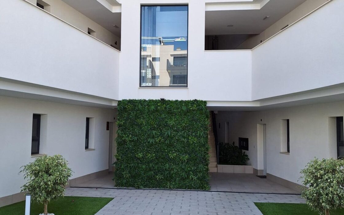 Квартира 80 кв.м в Вилламартине с террасой и бассейном