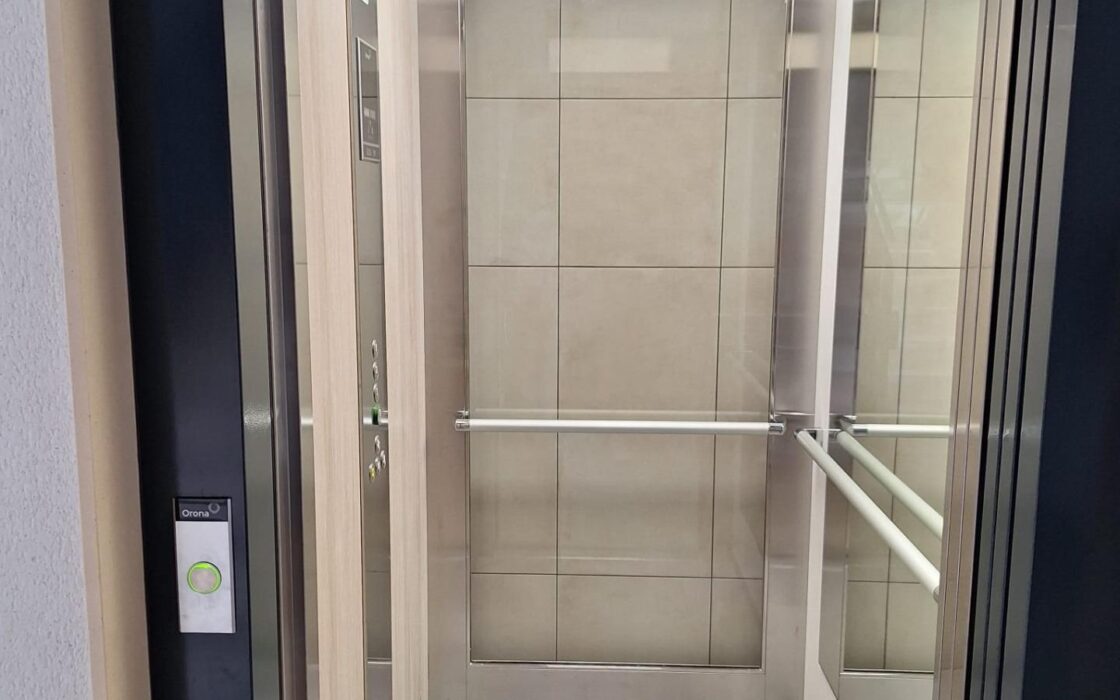 Квартира 80 кв.м в Вилламартине с террасой и бассейном