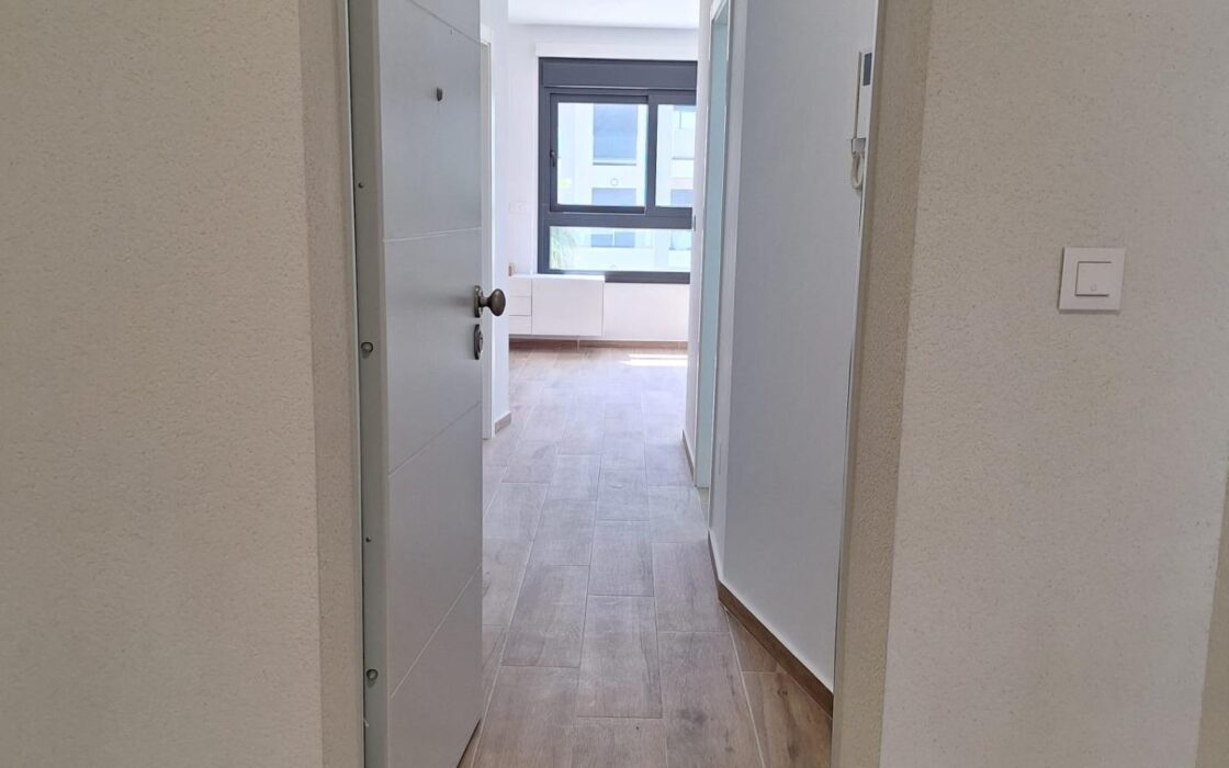 Квартира 80 кв.м в Вилламартине с террасой и бассейном