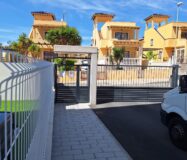 Квартира 80 кв.м в Вилламартине с террасой и бассейном