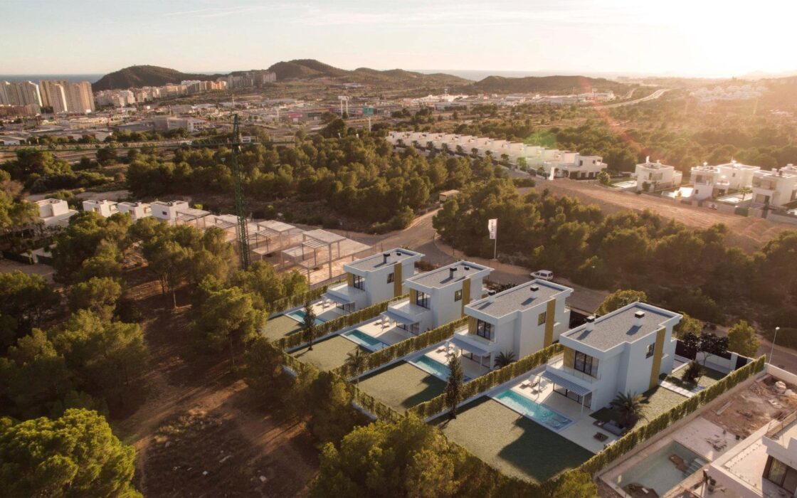 Дома с бассейном в Сьерра-Кортина 150 кв.м 3 спальни