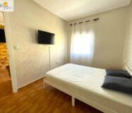 Квартира в Аликанте с 3 спальнями и балконом 62 кв.м