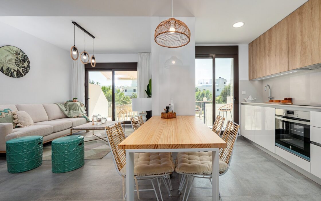 Новые виллы в Ориуэла-Коста с частным садом и бассейном