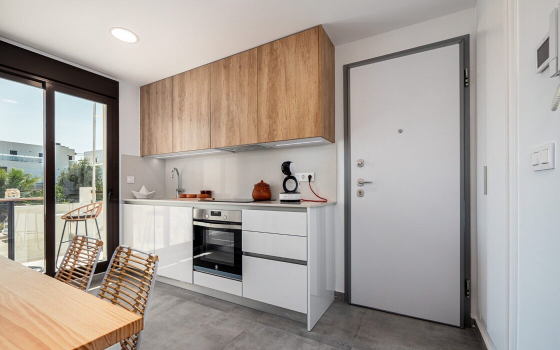 Новые виллы в Ориуэла-Коста с частным садом и бассейном