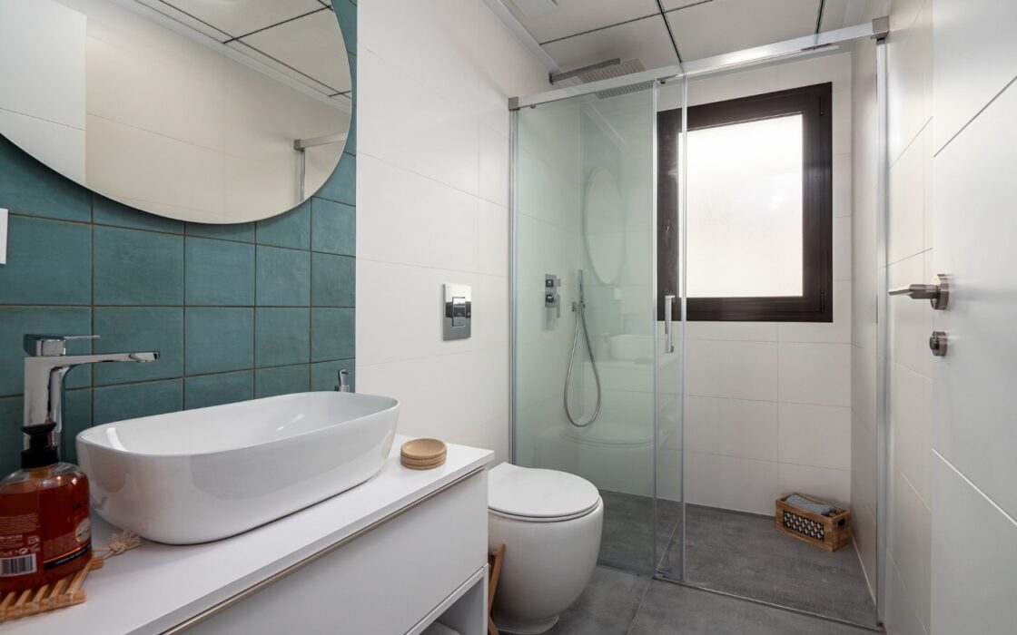 Новые виллы в Ориуэла-Коста с частным садом и бассейном