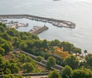 Вилла у моря в Альтее 497 кв.м з 3 спальнями та терасою