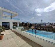 Простора вілла 611 кв.м у Фінестраті з басейном