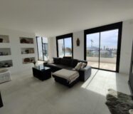 Простора вілла 611 кв.м у Фінестраті з басейном