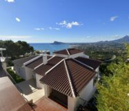 Вилла в Альтее с прекрасным видом на море и горы 351 кв.м