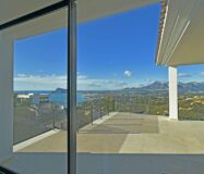 Вилла в Альтее с прекрасным видом на море и горы 351 кв.м