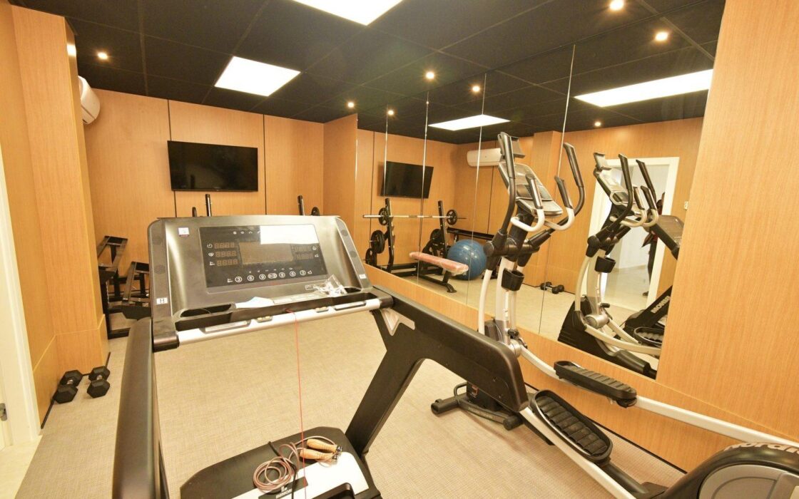 Вилла в Альтее с прекрасным видом на море и горы 351 кв.м