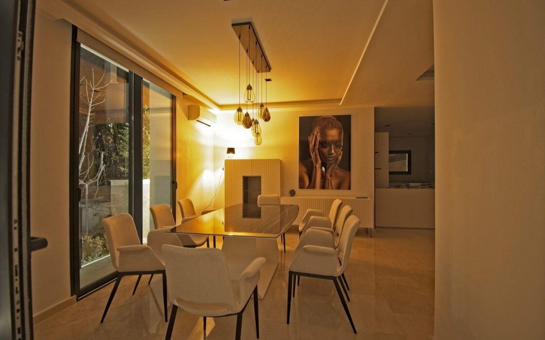 Вилла в Альтее с прекрасным видом на море и горы 351 кв.м