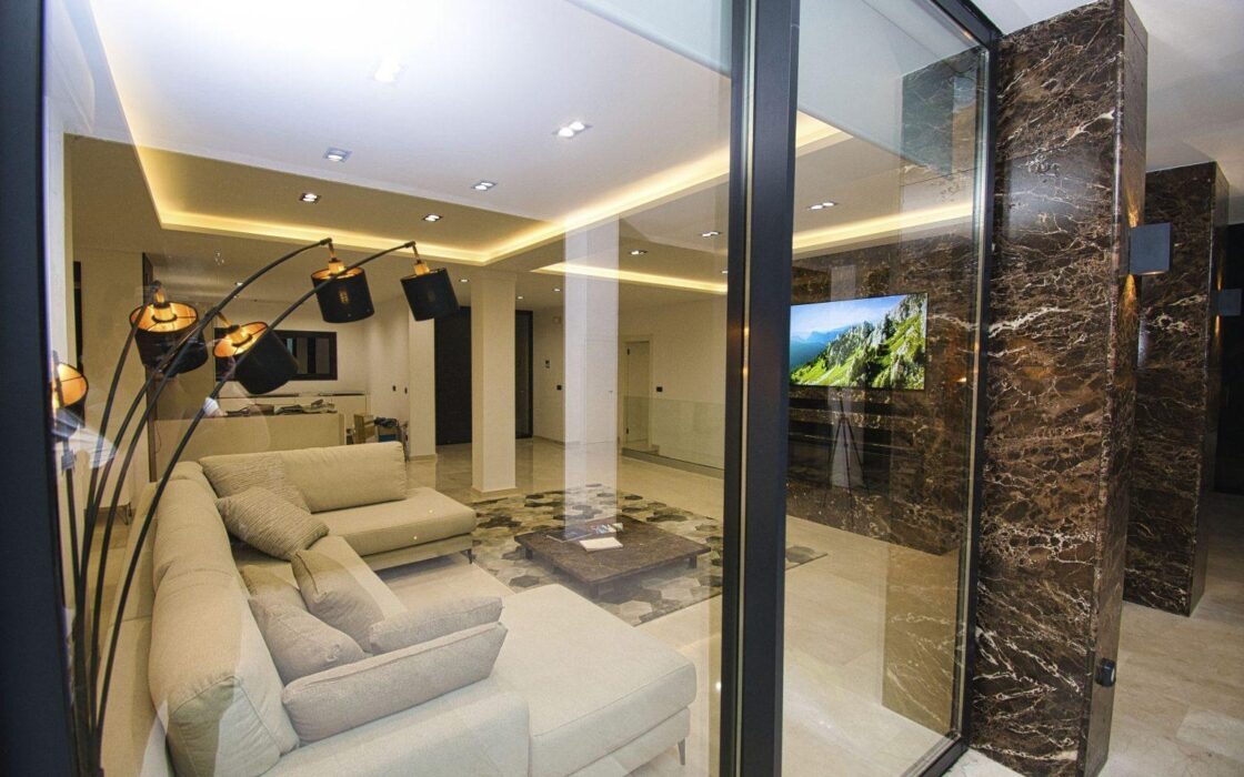 Вилла в Альтее с прекрасным видом на море и горы 351 кв.м