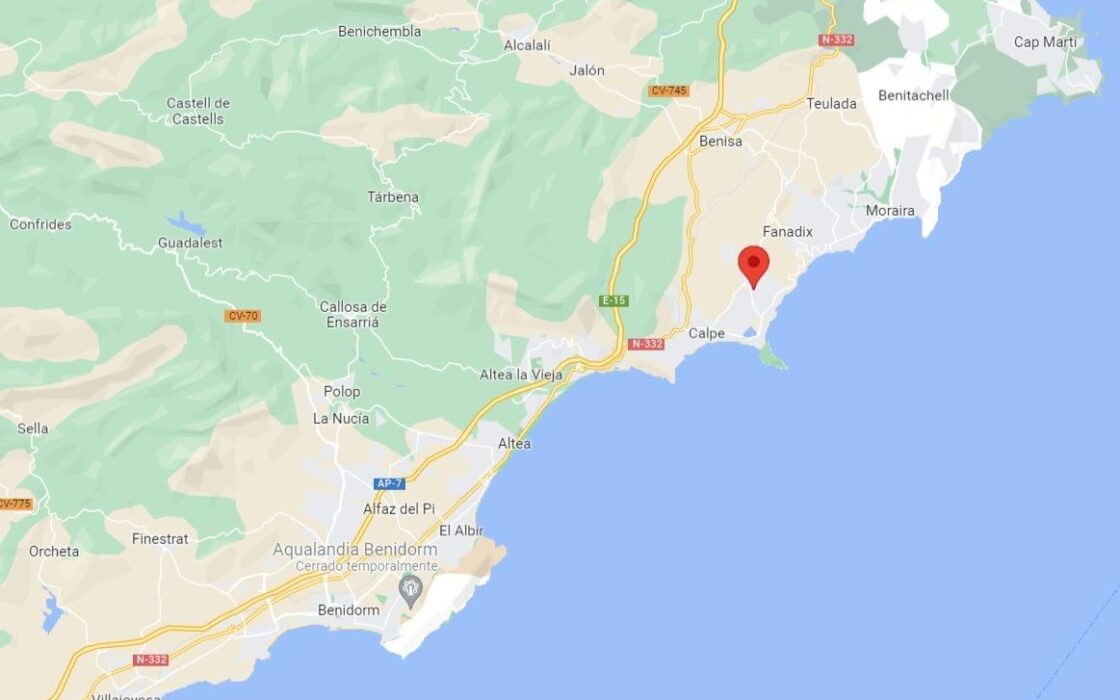 Вілла з басейном в Кальпе 154 кв.м, 4 спальні, тераса