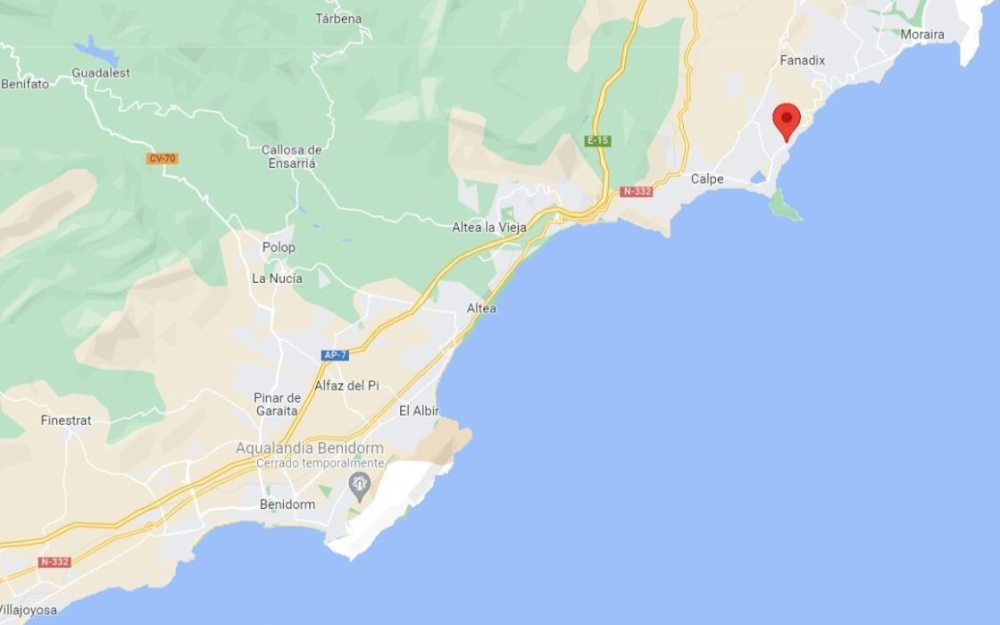 Нова вілла з басейном у Кальпе 156 кв.м біля моря