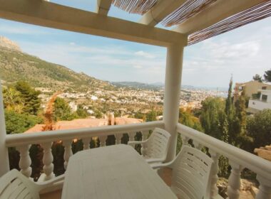 Вилла в Кальпе 476 кв.м з панорамним видом на море