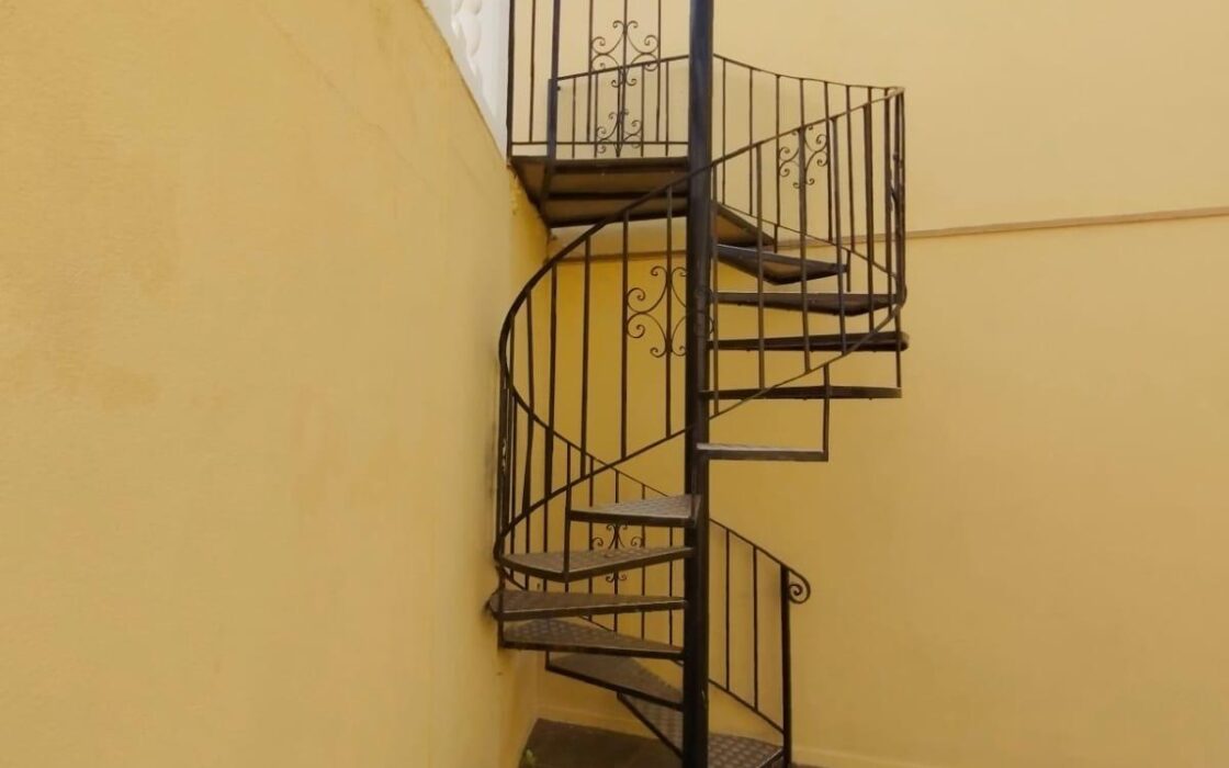 Вилла в Кальпе 476 кв.м з панорамним видом на море