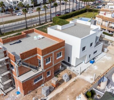 Вілла в Торрев’єсі 265 кв.м з басейном біля моря 2023 року