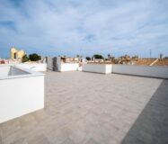 Вилла в Торревьехе 265 кв.м с бассейном у моря 2023 года