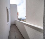 Вилла в Торревьехе 265 кв.м с бассейном у моря 2023 года