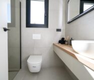 Вилла в Полопе 294 кв.м с террасой и видом на море